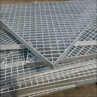 Serrated Hot DIP Galvanized Press Locked Welded Mild Steel Grating for Steel Structure Platform