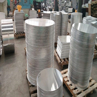 0.4-4.0mm A1060 Aluminum Round Disc Low Density Light Weight for Cookware Lights