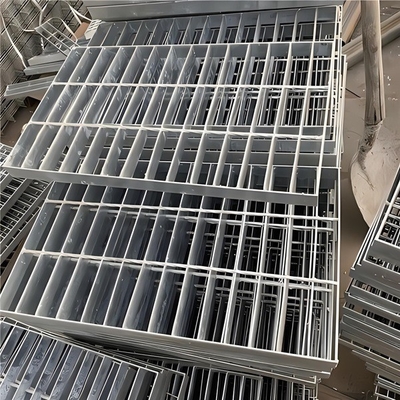 Custom Made Steel Oil Operation Platforms Galvanized Serrated Bar Grating Aluminum
