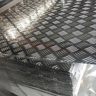 3003 5052 Grade Five Bar Aluminum Alloy Plate for Dog Box Fabrication Tread Sheet