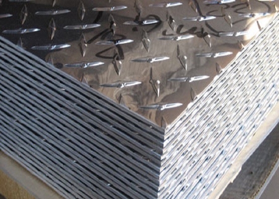 3003 5052 Embossed 5 Bar Diamond Checkered Aluminum Sheet Plate Alloy 1060 6061 Sheet Coil