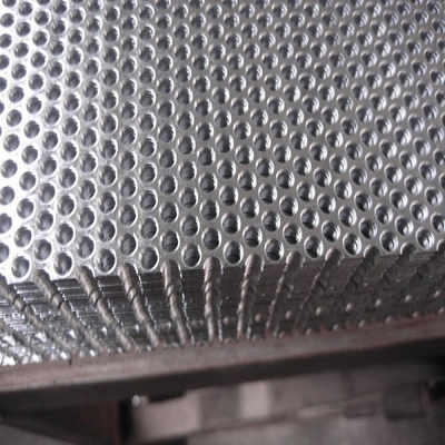 1100 1050 1060 3003 5052 Color Coated Aluminium Perforated Metal Screen Sheet Plate